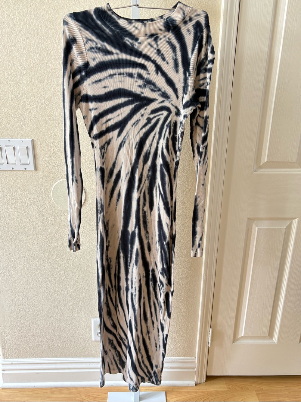 Young Fabulous & Broke Dax Midi Dress in Tie-Dye - Size M